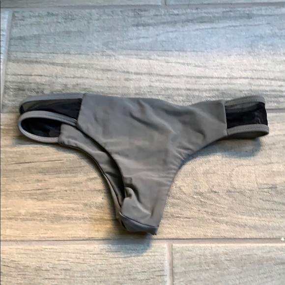 Issa de’mar gray bikini bottom - Picture 9 of 9